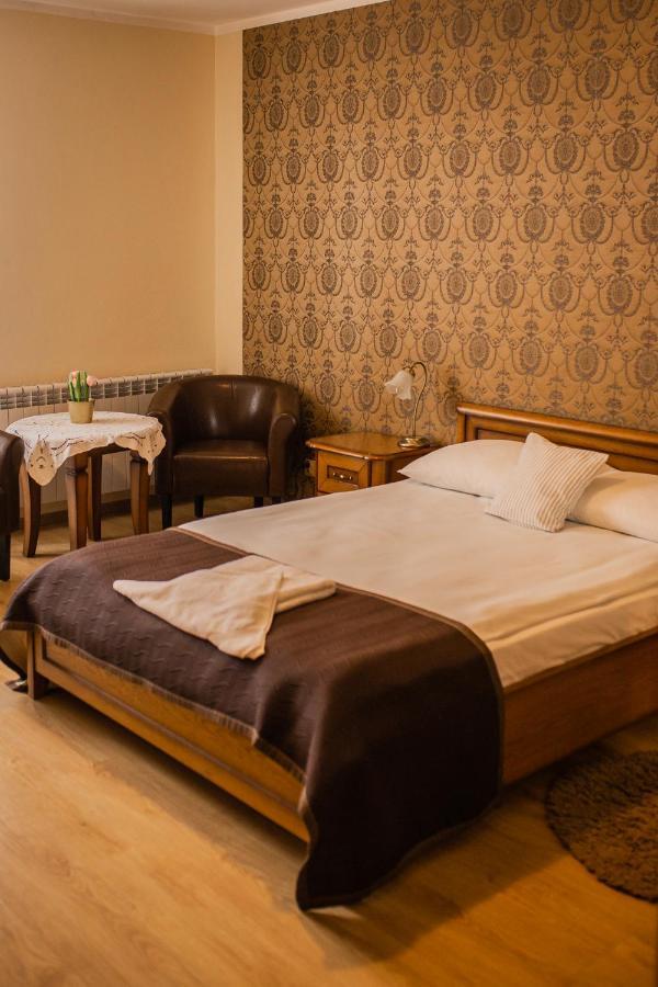 Hotel Przedzamcze Dzialdowo Eksteriør billede